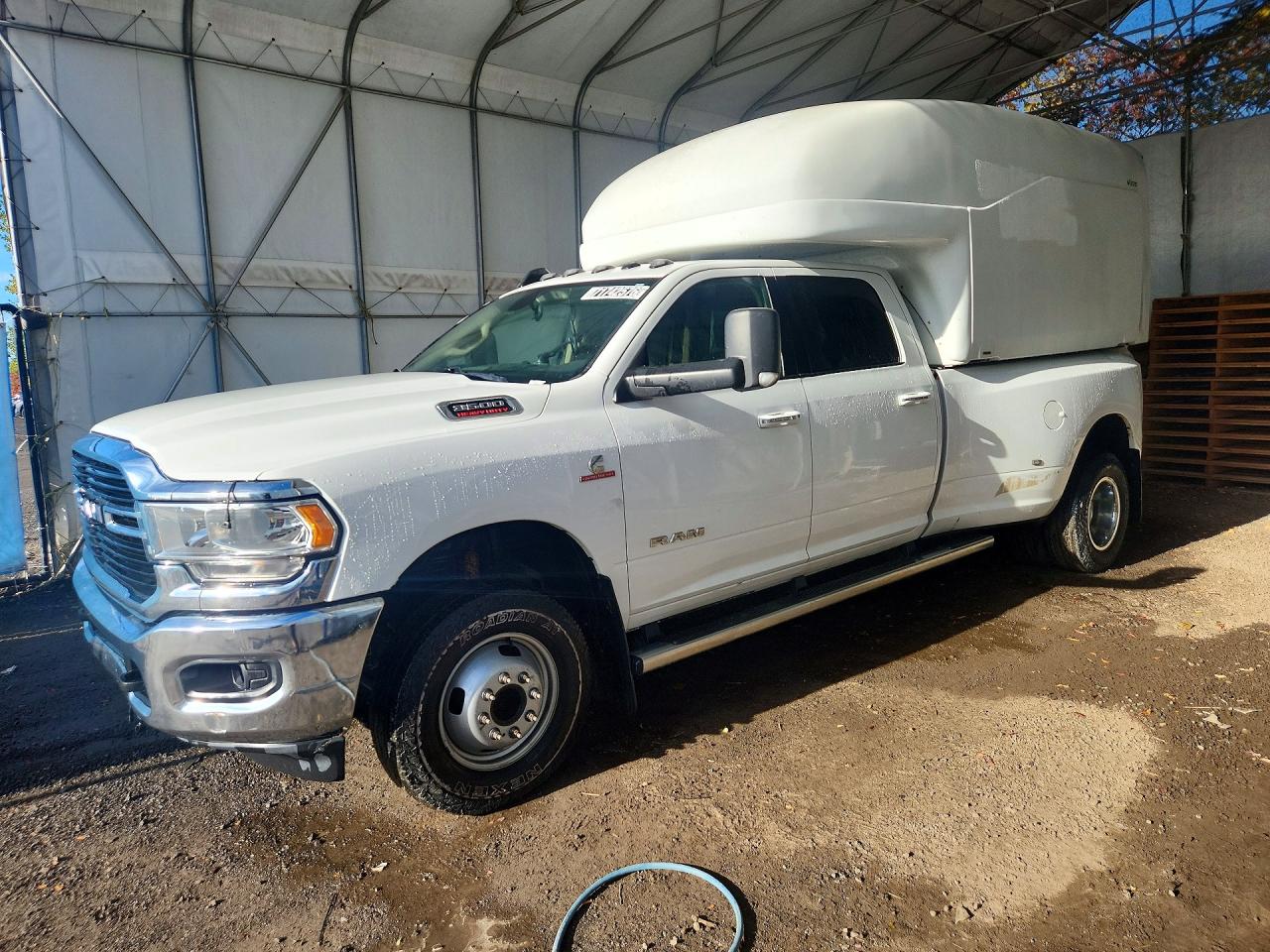 2019 RAM 3500 Big Horn — Front 3/4