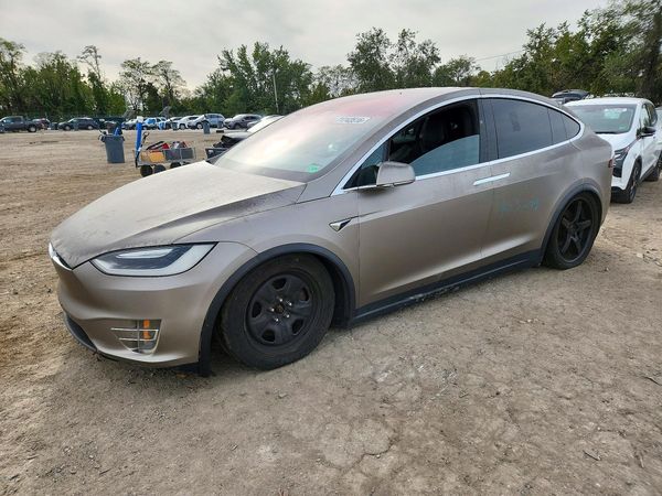 2017 TESLA MODEL X — Front 3/4