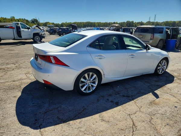 2016 LEXUS IS 300 — PSRA