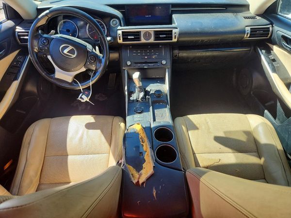 2016 LEXUS IS 300 — CKPT