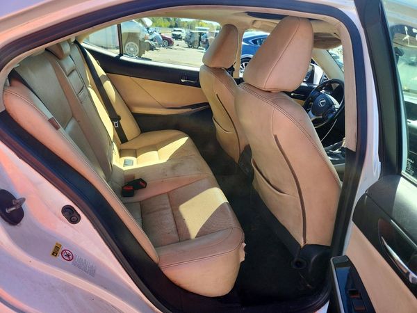 2016 LEXUS IS 300 — PSRS