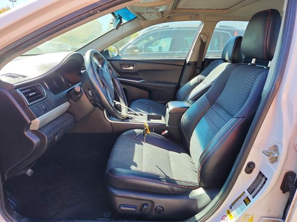 2015 TOYOTA CAMRY — DENT