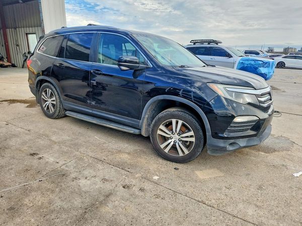 2017 HONDA PILOT EXL SENSING — Passenger 3/4