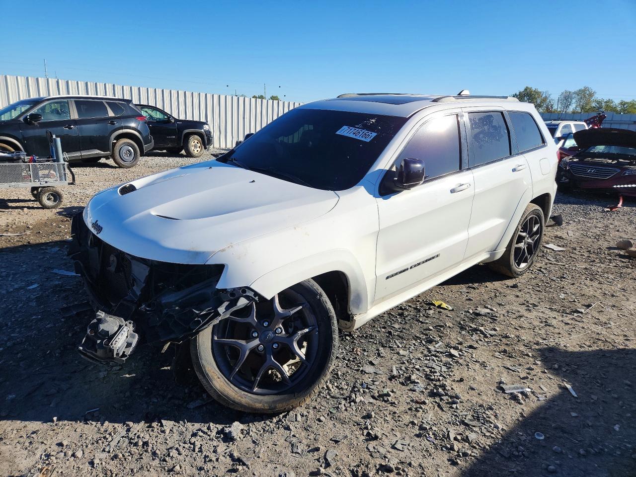 2020 JEEP CHEROKEE Limited — Front 3/4