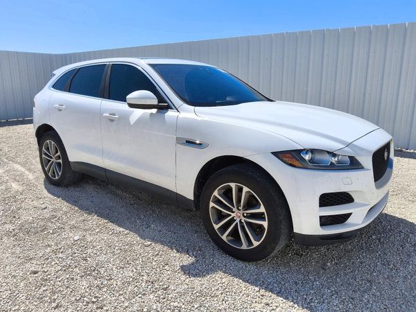 2020 JAGUAR F-PACE Premium — Passenger 3/4