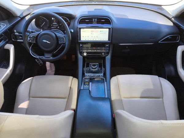 2020 JAGUAR F-PACE Premium — CKPT