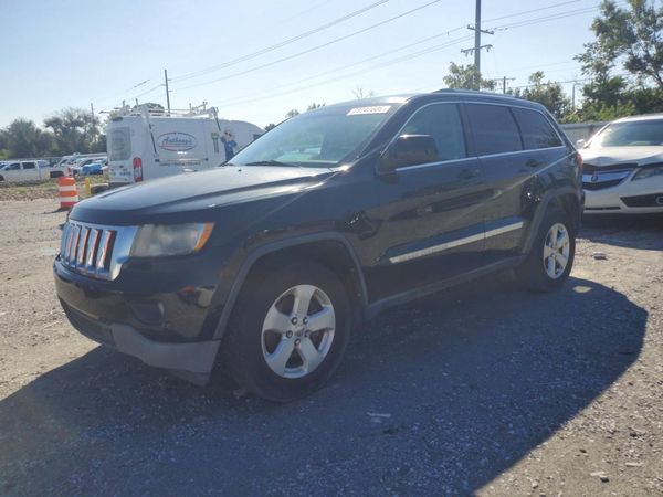 2012 JEEP CHEROKEE Laredo — Front 3/4
