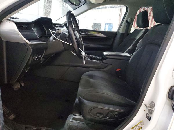 2021 JEEP GRAND CHEROKEE Laredo — DENT