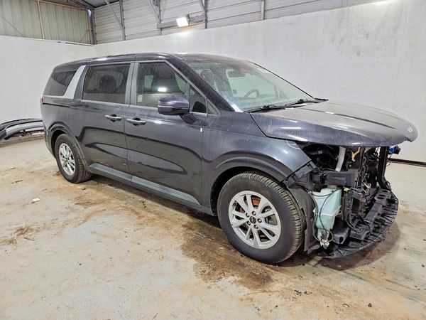 2024 KIA CARNIVAL LX, LX Seat Package — Passenger 3/4