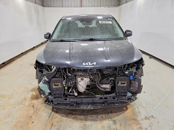 2024 KIA CARNIVAL LX, LX Seat Package — DIRF