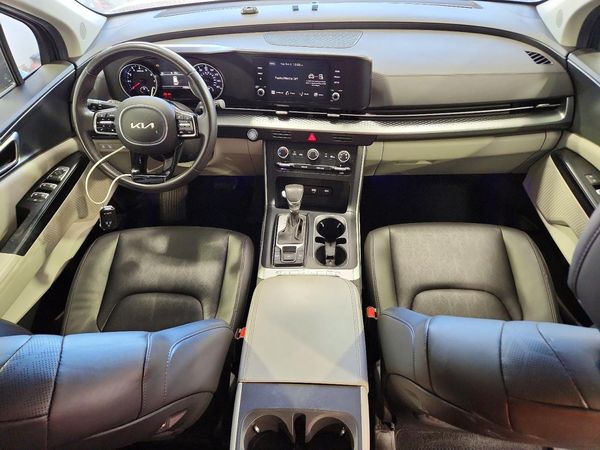 2024 KIA CARNIVAL LX, LX Seat Package — CKPT