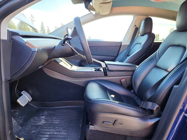2022 TESLA MODEL Y — DENT