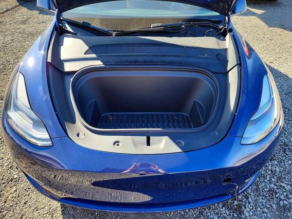 2022 TESLA MODEL Y — Engine bay