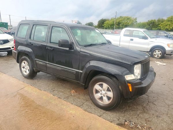 2012 JEEP LIBERTY Sport — Passenger 3/4