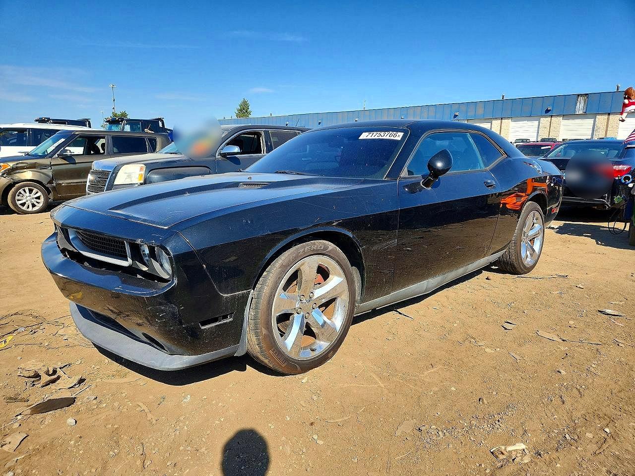 2013 DODGE CHALLENGER Base — Front 3/4