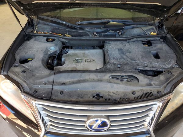 2013 LEXUS RX450 450h — Engine bay