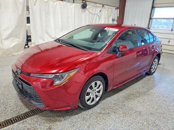 2026 TOYOTA COROLLA LE — Front 3/4