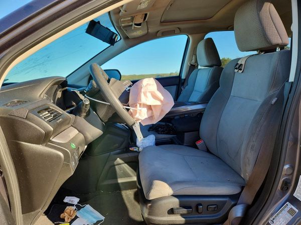 2015 HONDA CRV EX — DENT