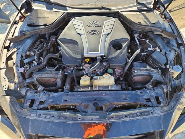 2018 INFINITI Q50 — Engine bay