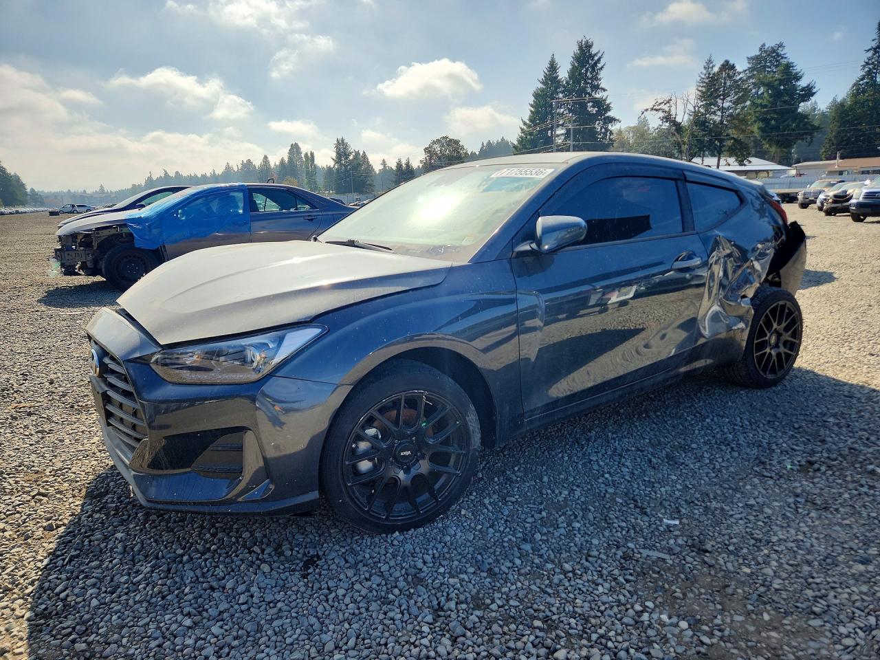 2019 HYUNDAI VELOSTER 2.0L and 2.0L Premium — Front 3/4