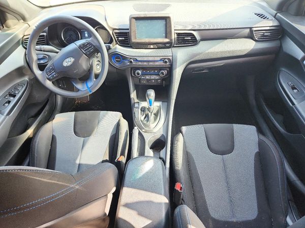 2019 HYUNDAI VELOSTER 2.0L and 2.0L Premium — CKPT