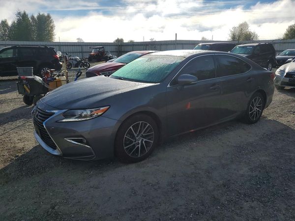 2016 LEXUS ES — DSFA — Front 3/4