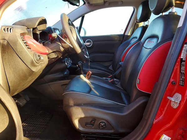 2016 FIAT 500 LOUNGE — DENT
