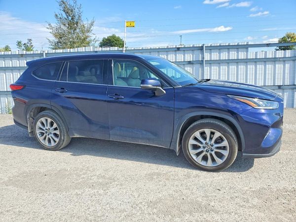 2020 TOYOTA HIGHLANDER Limited — Passenger 3/4