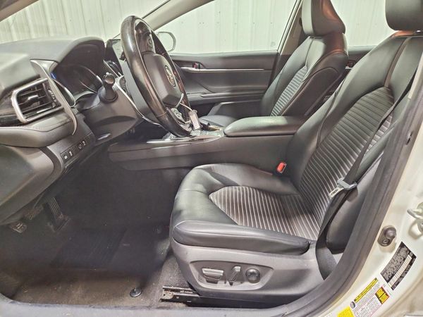2022 TOYOTA CAMRY SE — DENT