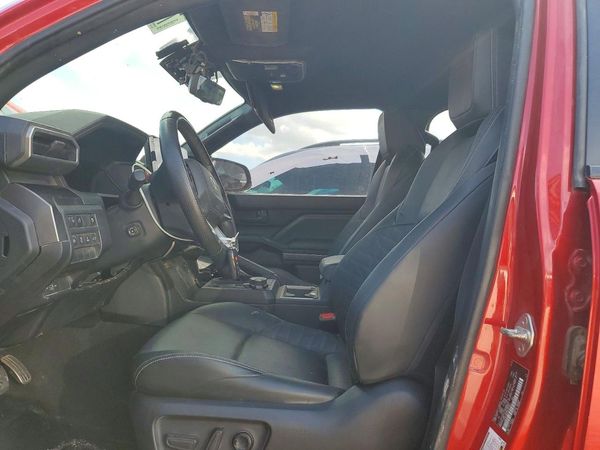 2025 TOYOTA 4RUNNER — DENT