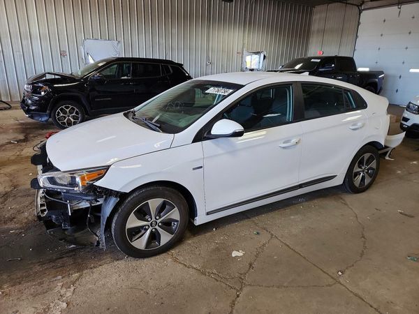 2019 HYUNDAI IONIQ — Front 3/4
