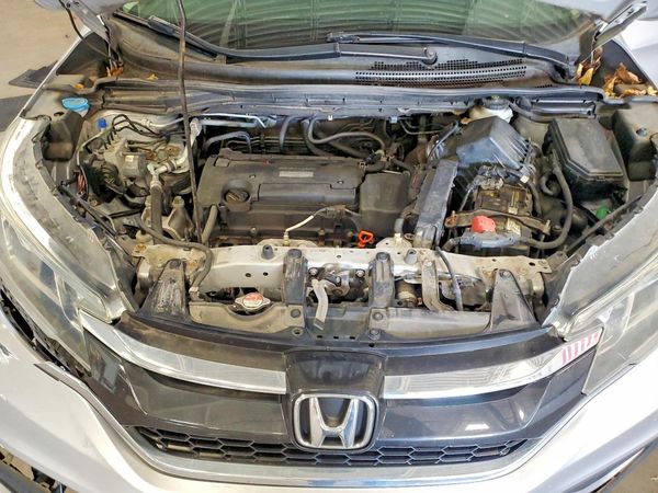 2016 HONDA CRV LX — Engine bay