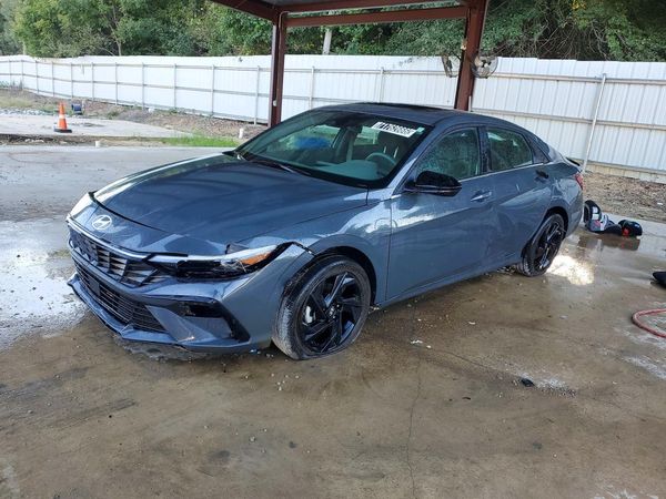 2026 HYUNDAI ELANTRA SEL Sport Premium — Front 3/4