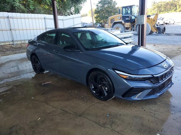 2026 HYUNDAI ELANTRA SEL Sport Premium — Passenger 3/4