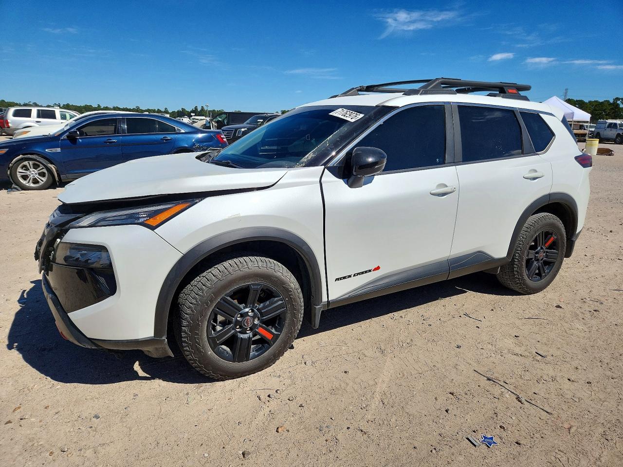 2026 NISSAN ROGUE SV — Front 3/4