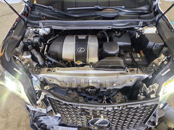 2017 LEXUS RX 350 — Engine bay