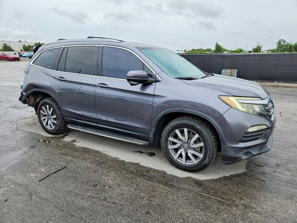 2017 HONDA PILOT EXL — Passenger 3/4