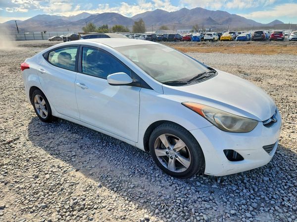 2012 HYUNDAI ELANTRA GLS(Middle grade) — Passenger 3/4