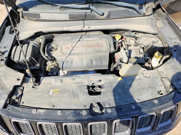 2018 JEEP COMPASS Trailhawk — Engine bay
