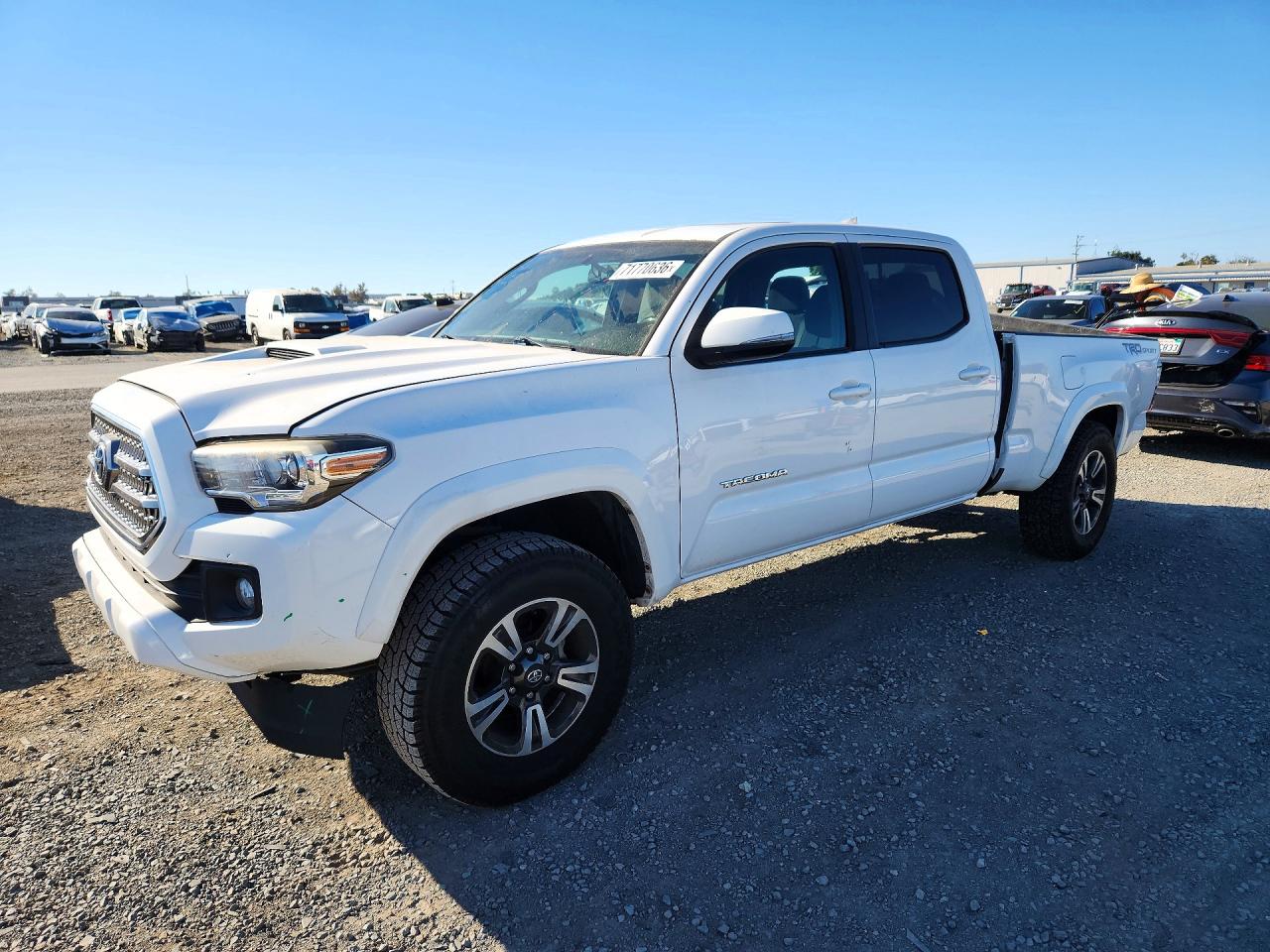 2017 TOYOTA TACOMA SR5/TRD Sport — Front 3/4