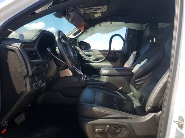 2021 CHEVROLET TAHOE LT — DENT