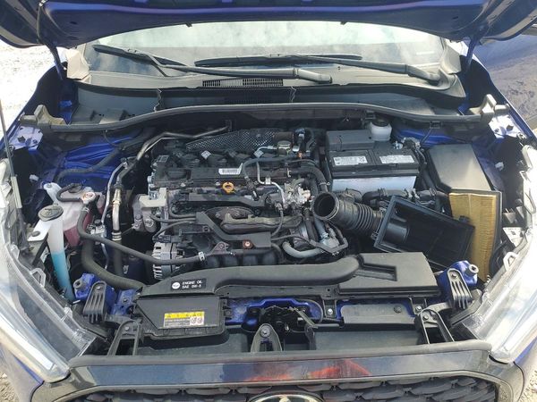 2025 TOYOTA COROLLA CROSS LE — Engine bay