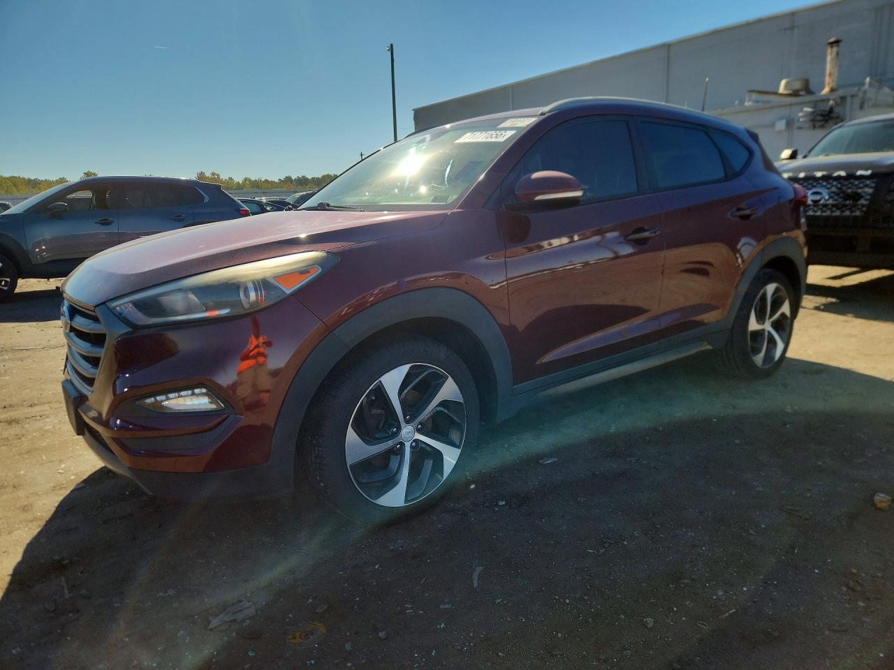 2016 HYUNDAI TUCSON — Front 3/4