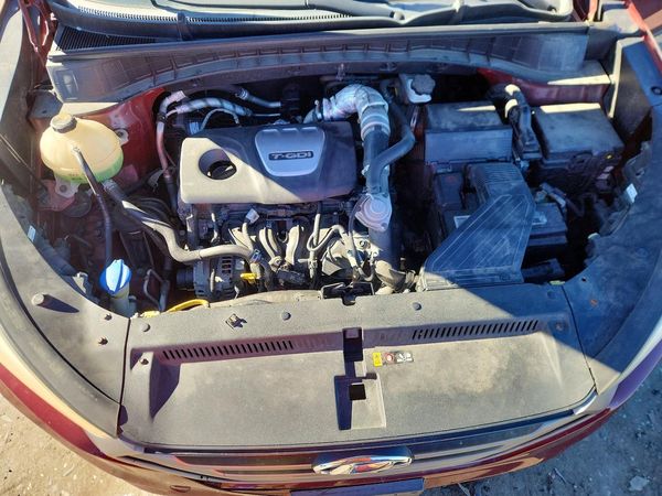 2016 HYUNDAI TUCSON — Engine bay