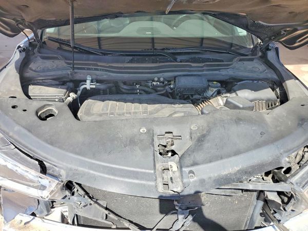 2017 ACURA MDX SH-AWD (Advance Ent) — Engine bay