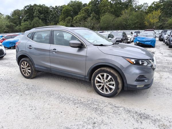 2021 NISSAN ROGUE SPORT SL — Passenger 3/4