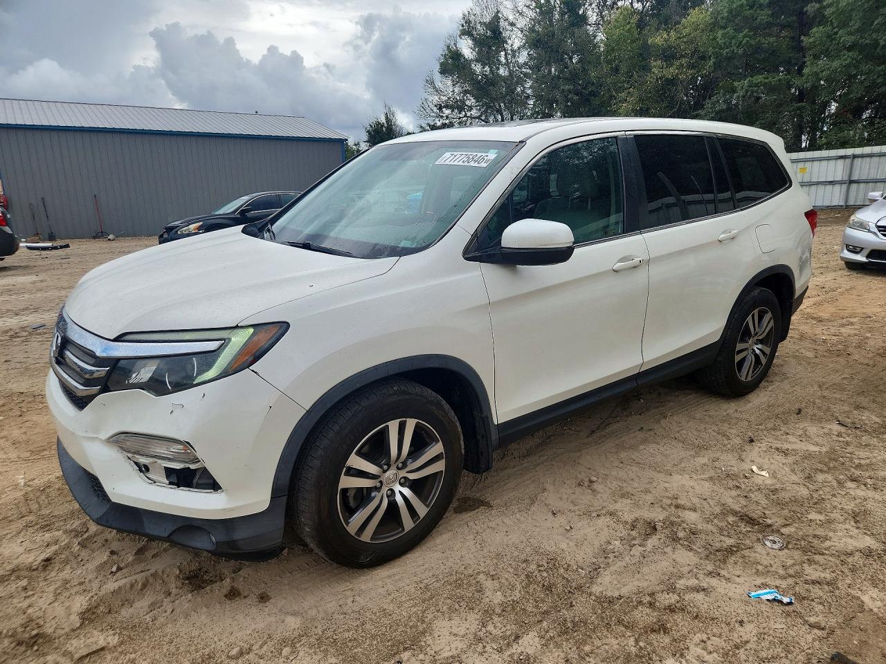 2017 HONDA PILOT EXL — Front 3/4
