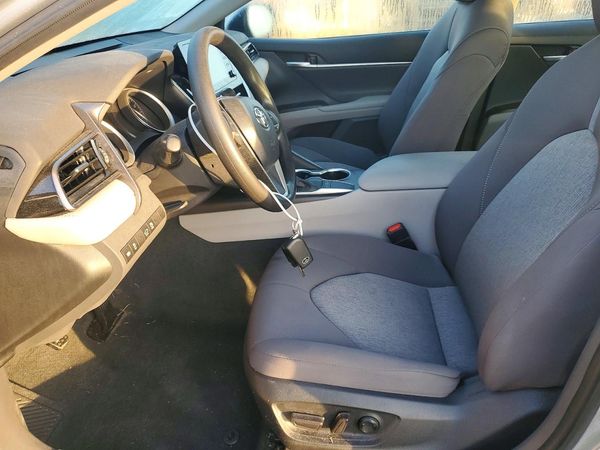 2023 TOYOTA CAMRY LE — DENT