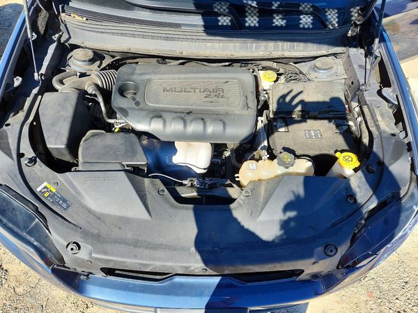 2020 JEEP CHEROKEE — Engine bay