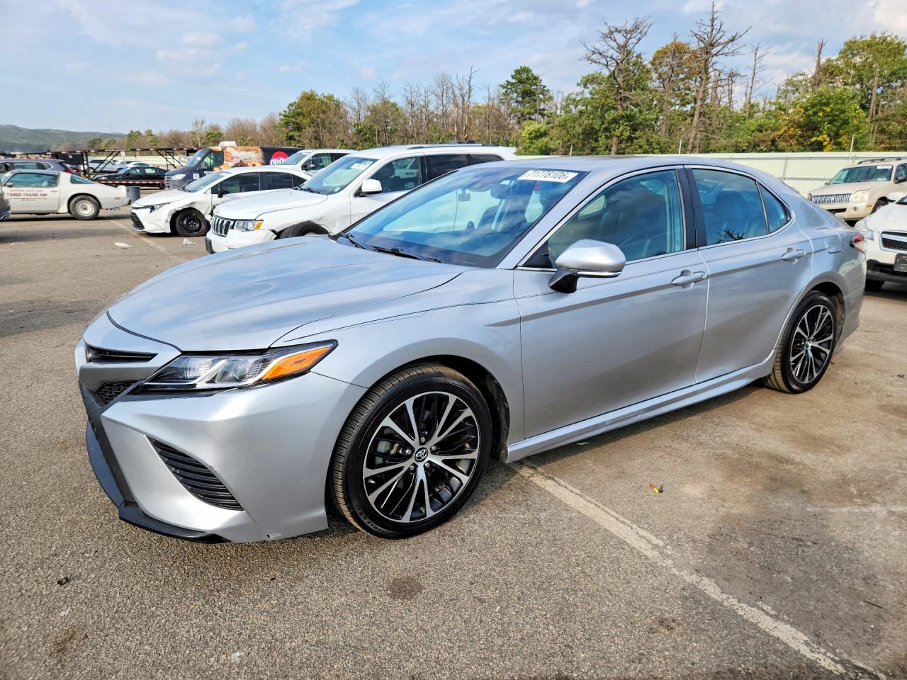 2019 TOYOTA CAMRY L/LE/SE/XLE — Front 3/4